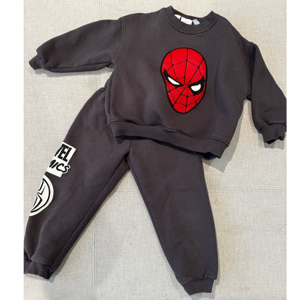 ZARA MARVEL TWO PIECE SET